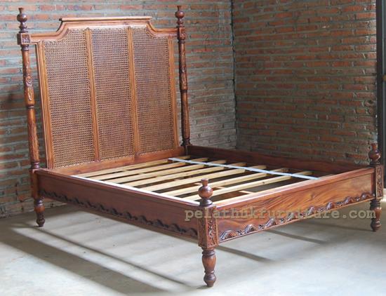 Regency Rattan bed Indonesia Furniture